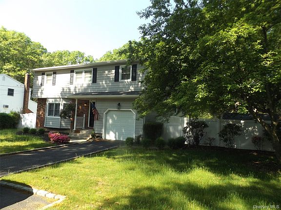 2nd image of 387 Mark Tree Road