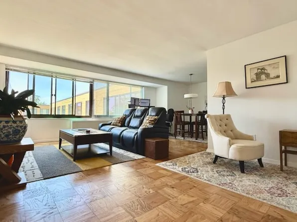 5410 Connecticut Ave NW APT 906, Washington, DC 20015