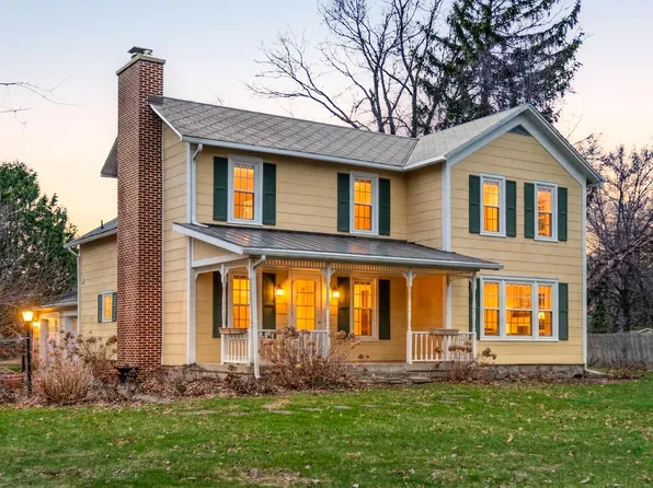 3725 Nichols Rd, Kalamazoo, MI 49004