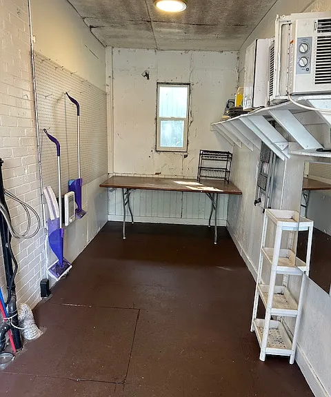 Mudroom, storage room in back.