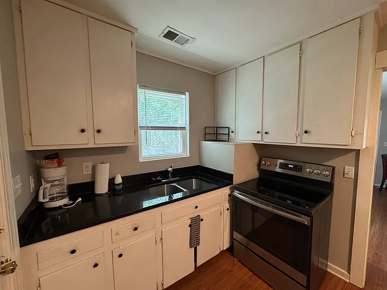 2917 Louise Dr — Photo 6