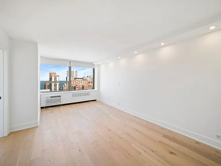 1355 N Sandburg Ter #2606D — Photo 10