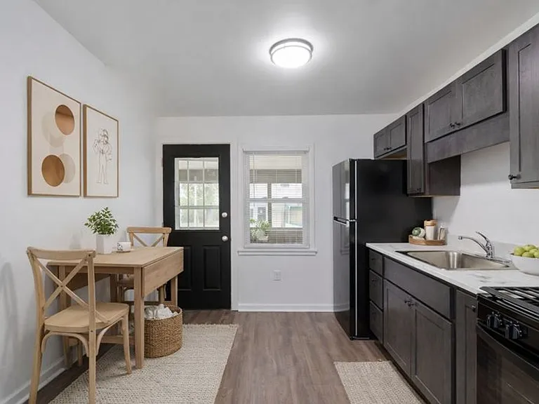 38 Midland Heights Cir #C — Photo 16