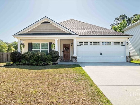 3rd image of 17 Raintree Way