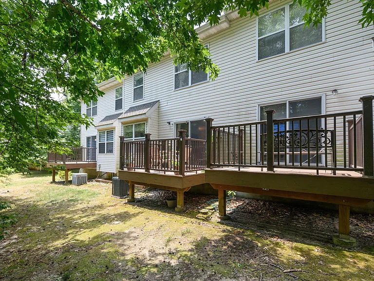 97 Heron Ct — Photo 32