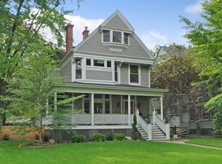 1242 Maple Ave, Evanston, IL 60202