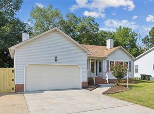 105 Richard Run, Yorktown, VA 23693