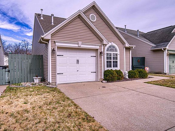 3rd image of 4224 Shadwell Dr
