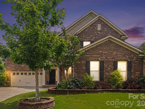 8455 Rosemary Way, Harrisburg, NC 28075