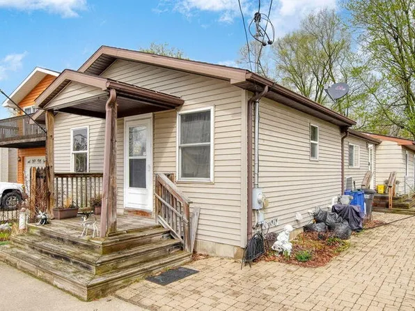 4022 Donnely Rd, Jackson, MI 49201