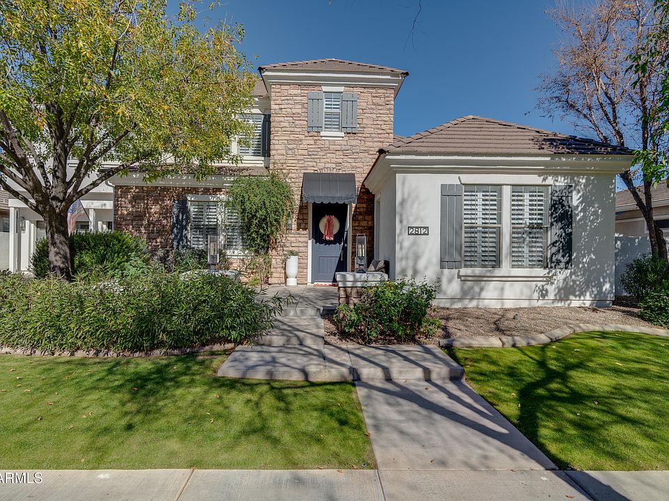 1st image of 2812 E WASHINGTON Court