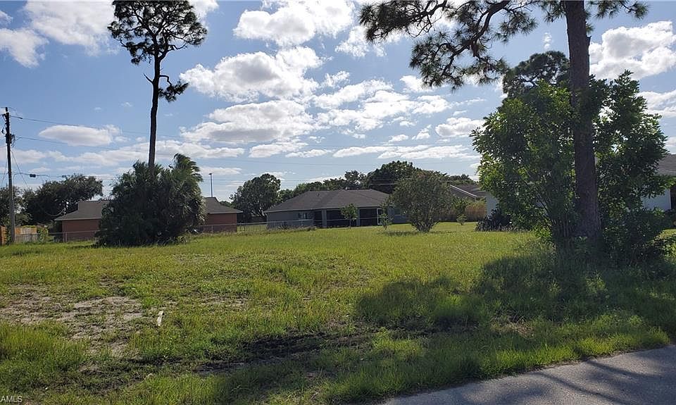 2nd image of 306 SW 28th Ter