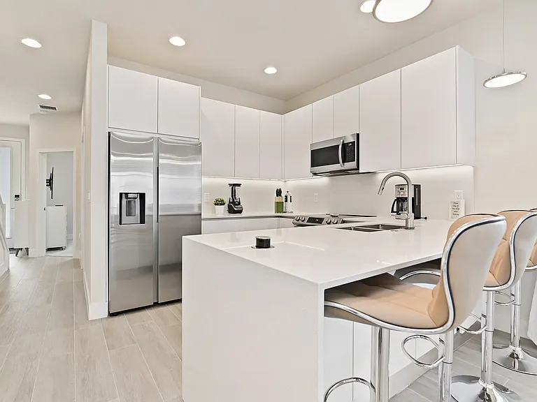 17130 Blessing Dr — Photo 4
