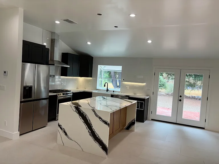 3658 Olive St — Photo 5