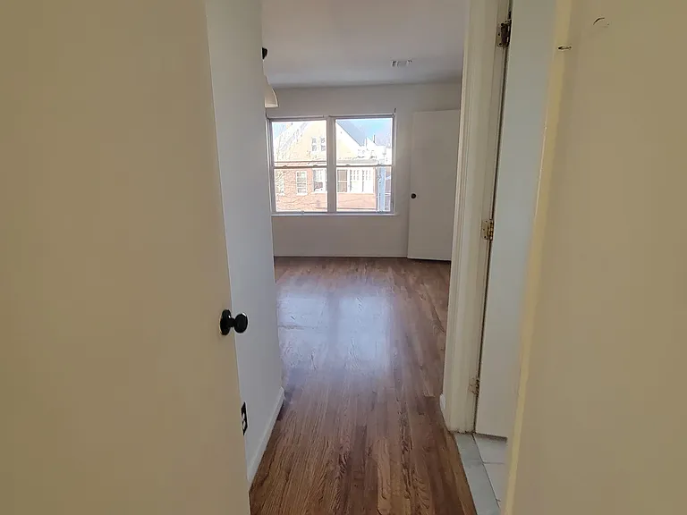 857 Martin St #1 — Photo 4