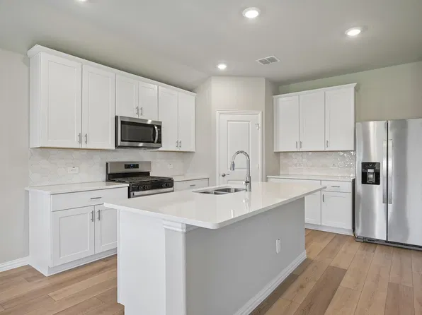 2119 Cottongrass Dr, Sherman, TX 75092