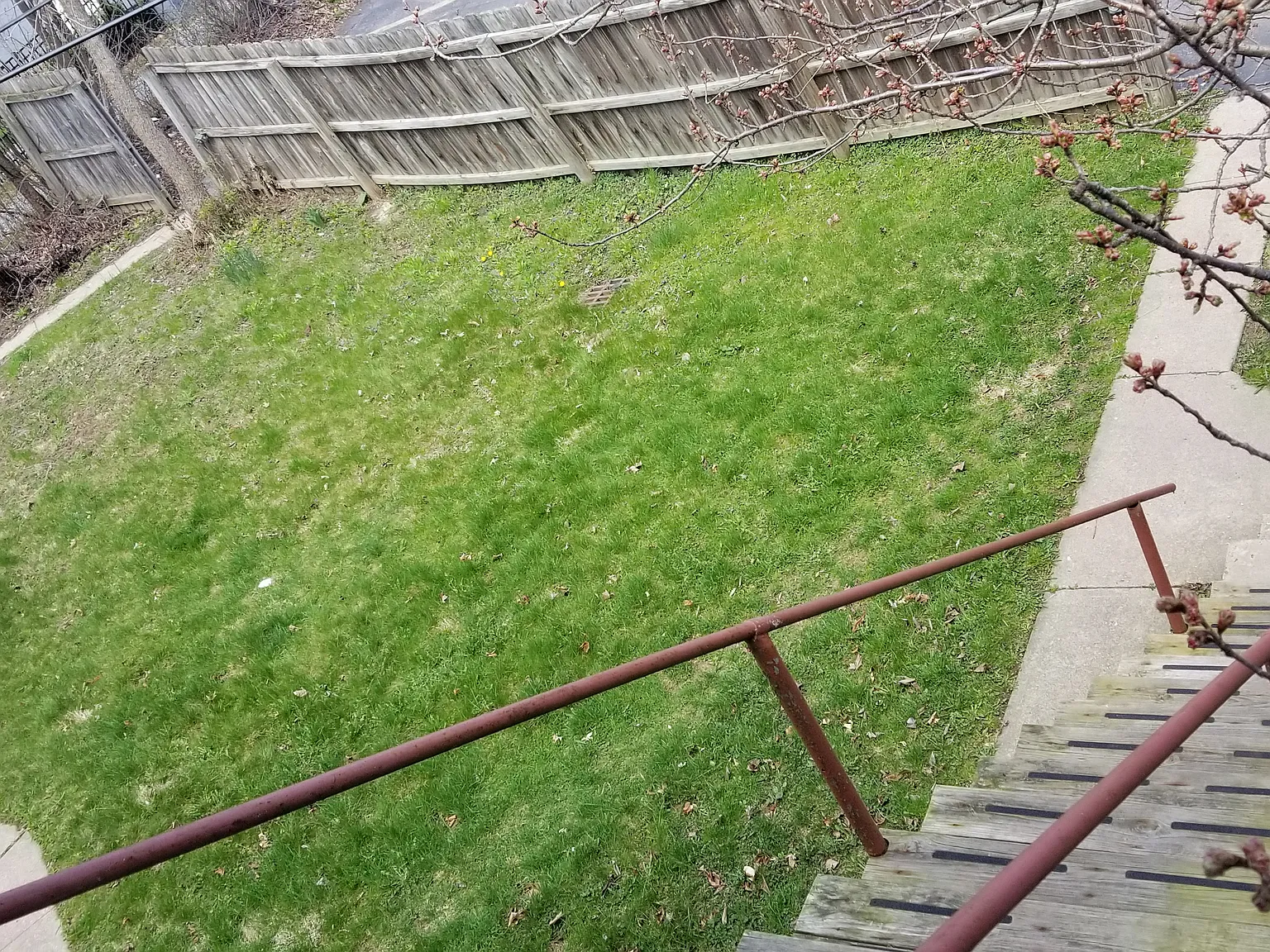 2 bed, $1,050 — Photo 1