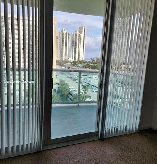 19390 Collins Ave #904 — Photo 2