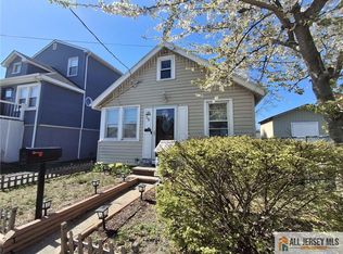 58 Lakewood Ave, Keansburg, NJ 07734