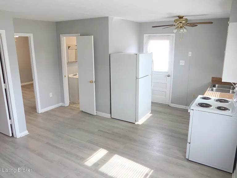 4920 Old Mill Rd #B — Photo 17