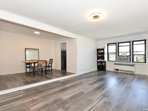 5th image of 143-50 Hoover Avenue #219