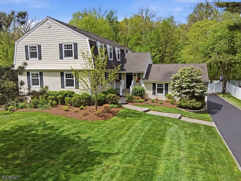 1st image of 88 Westminster Rd