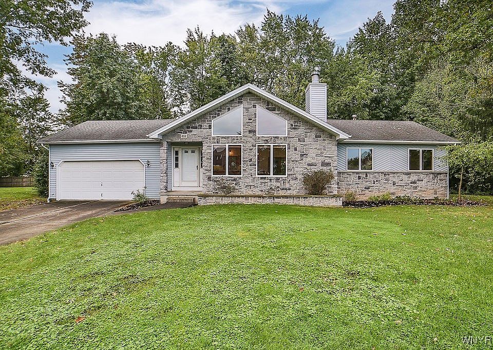 1st image of 853 Carter Creek Dr
