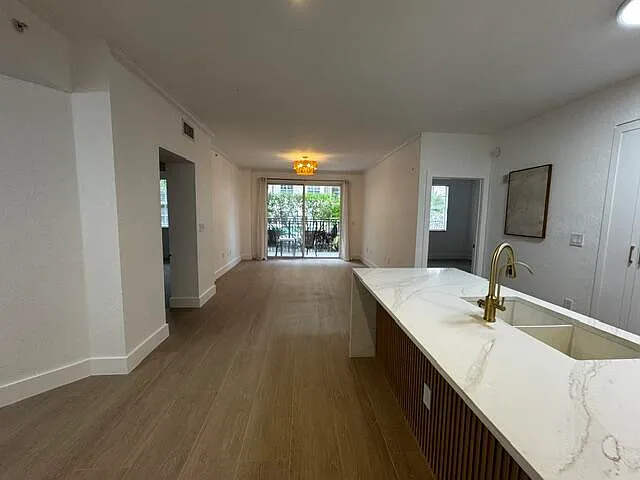 1801 — Photo 2