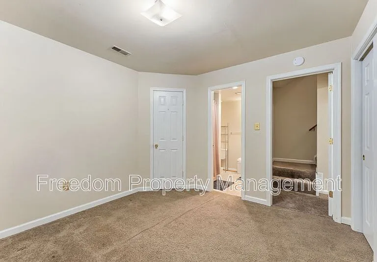 726 Pine Tree Ct — Photo 28