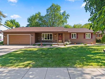933 E Capitol Dr, Appleton, WI, 54911