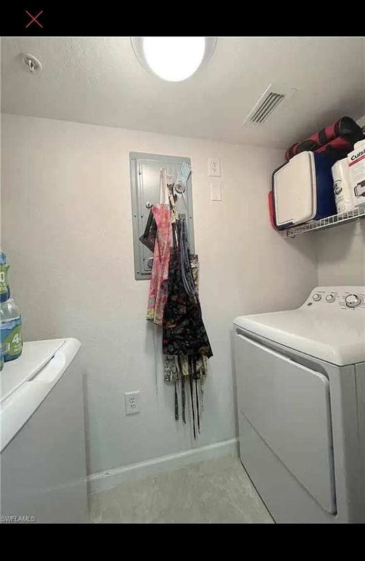 4122 Residence Dr — Photo 2