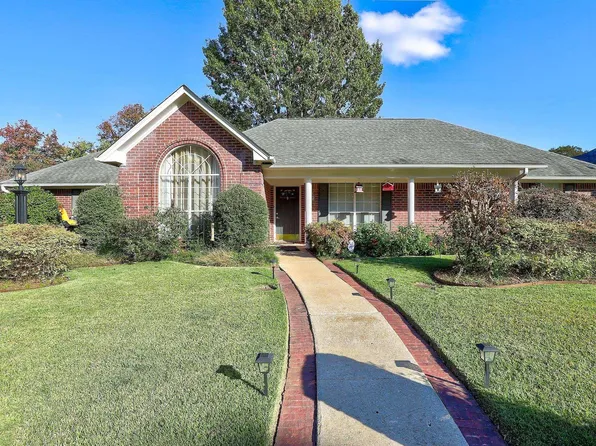 16 Dogwood Pl, Texarkana, TX 75503
