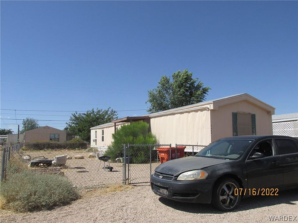 2nd image of 3904 E Ryan Ave