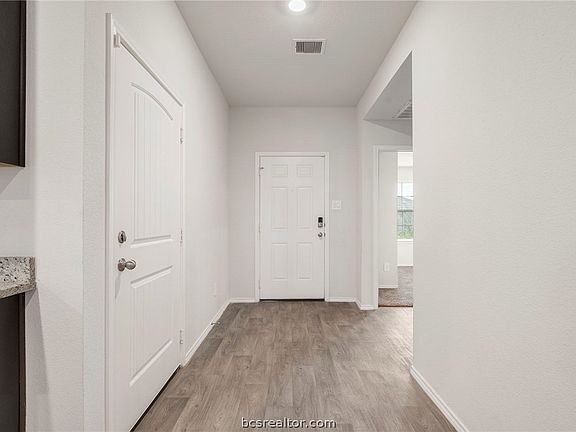 2nd image of 8004 Front 9 Ln