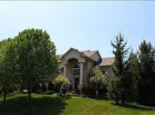 16184 Hill Forest Dr, Linden, MI
