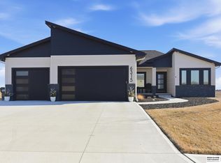 6315 N 207th St, Elkhorn, NE 68022