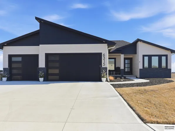 6315 N 207th St, Elkhorn, NE 68022