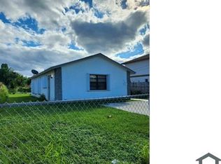 1565 W 36th St, Riviera Beach, FL 33404