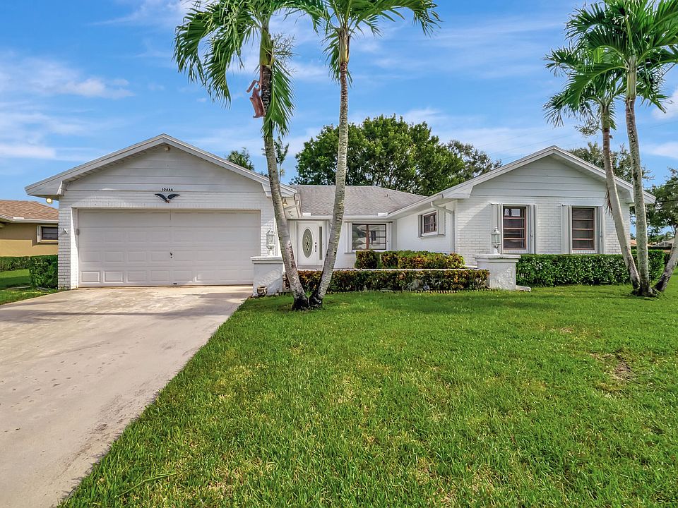 1st image of 10666 Greentrail Drive South