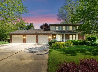 275 S Bluffwood Ter, Saint Joseph, MI