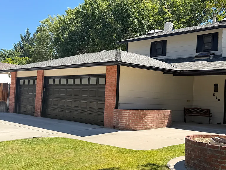 840 Singingwood Dr — Photo 2
