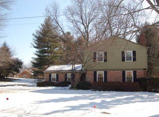 16321 S Westland Dr, Gaithersburg, MD 20877
