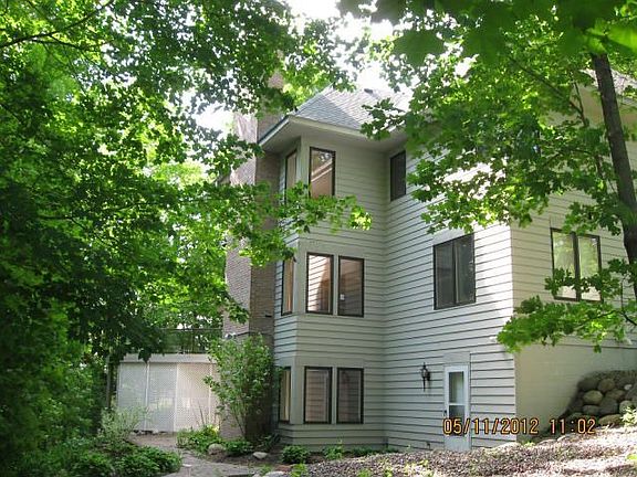 2nd image of 19615 Muirfield Cir