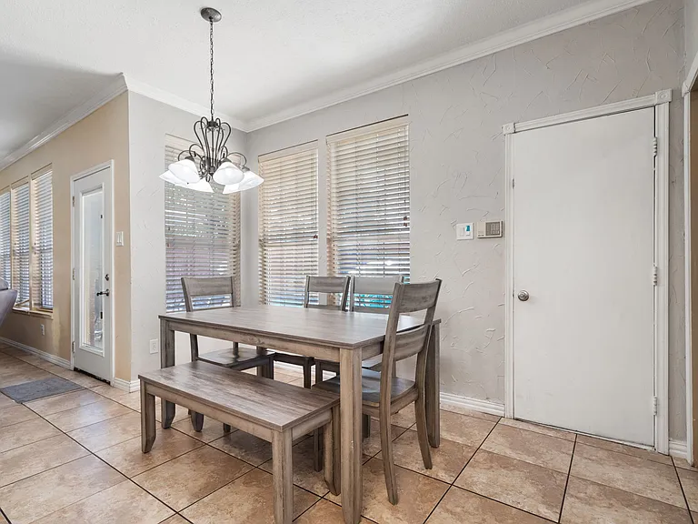 141 Morningside Dr — Photo 18
