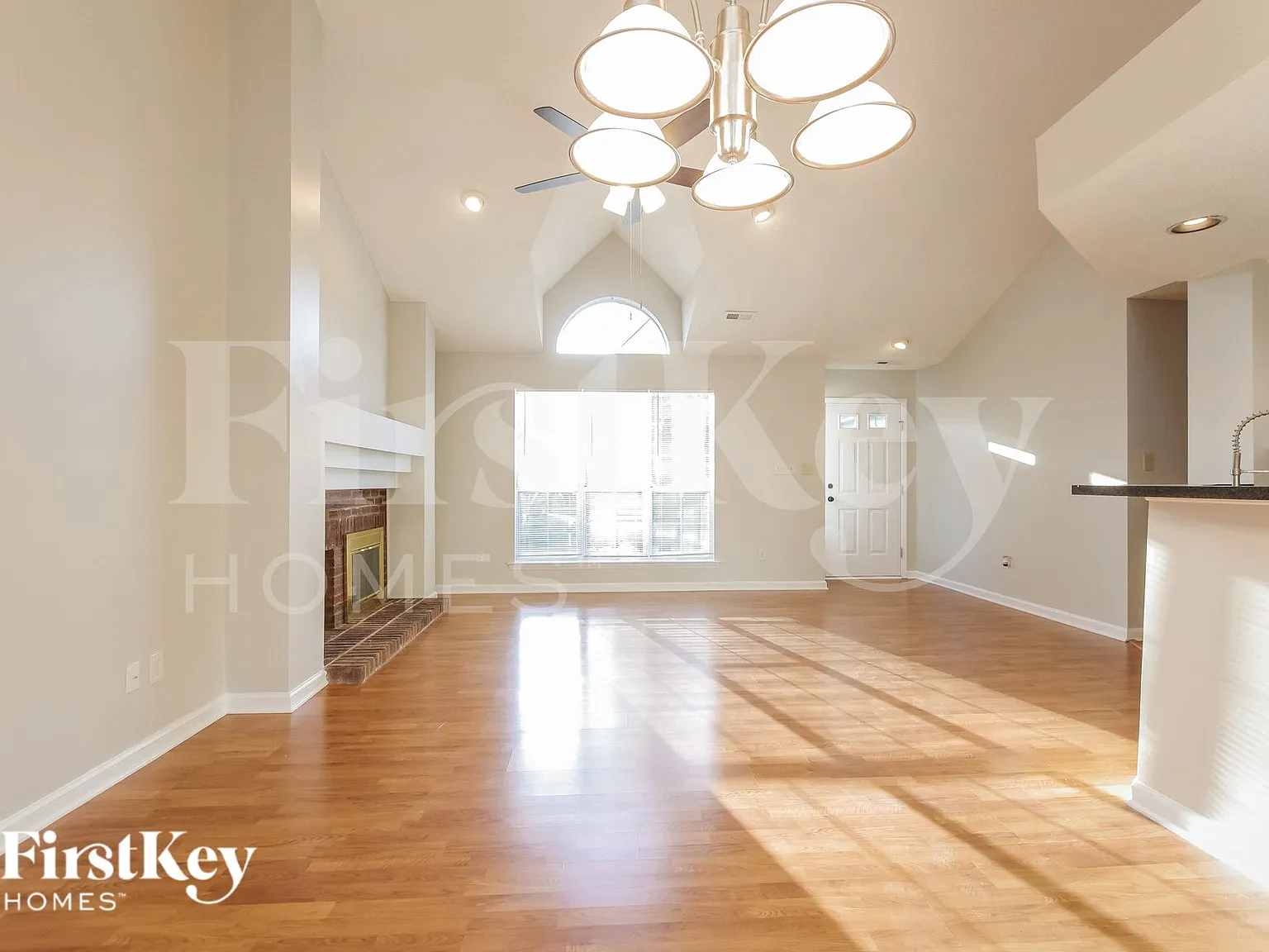 3 bed, 2.0 bath, 1442 sqft, $2,030 — Photo 4