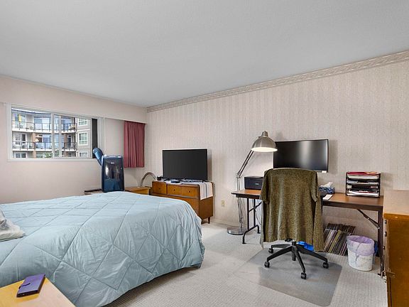 5th image of 32691 Garibaldi Dr #244
