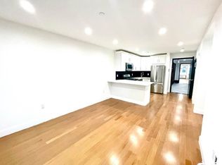 391 Hooper St #3B, Brooklyn, NY 11211