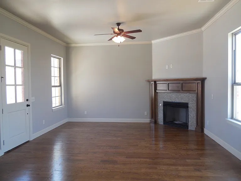 3328 Enclave Ln — Photo 4