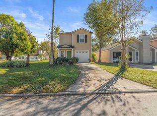 6726 Periwinkle Dr, Jacksonville, FL 32244