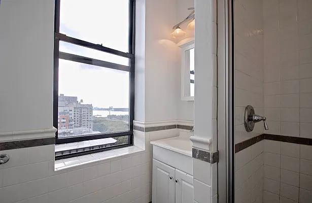 Rented by Compass | media 32